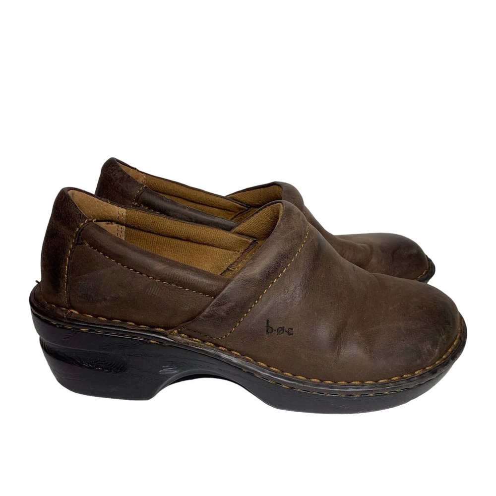 EUC Born Concepts BOC Brown Leather Slip On Shoes Size 7.5